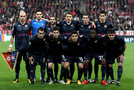 半场：新鹏城1-1成都，安永佳开场闪击，费利佩建功