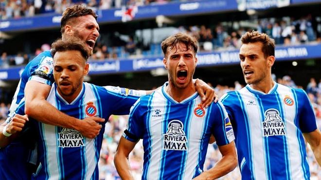 科林斯：我对保罗只有爱和尊重，但他不在这后确实安静了很多