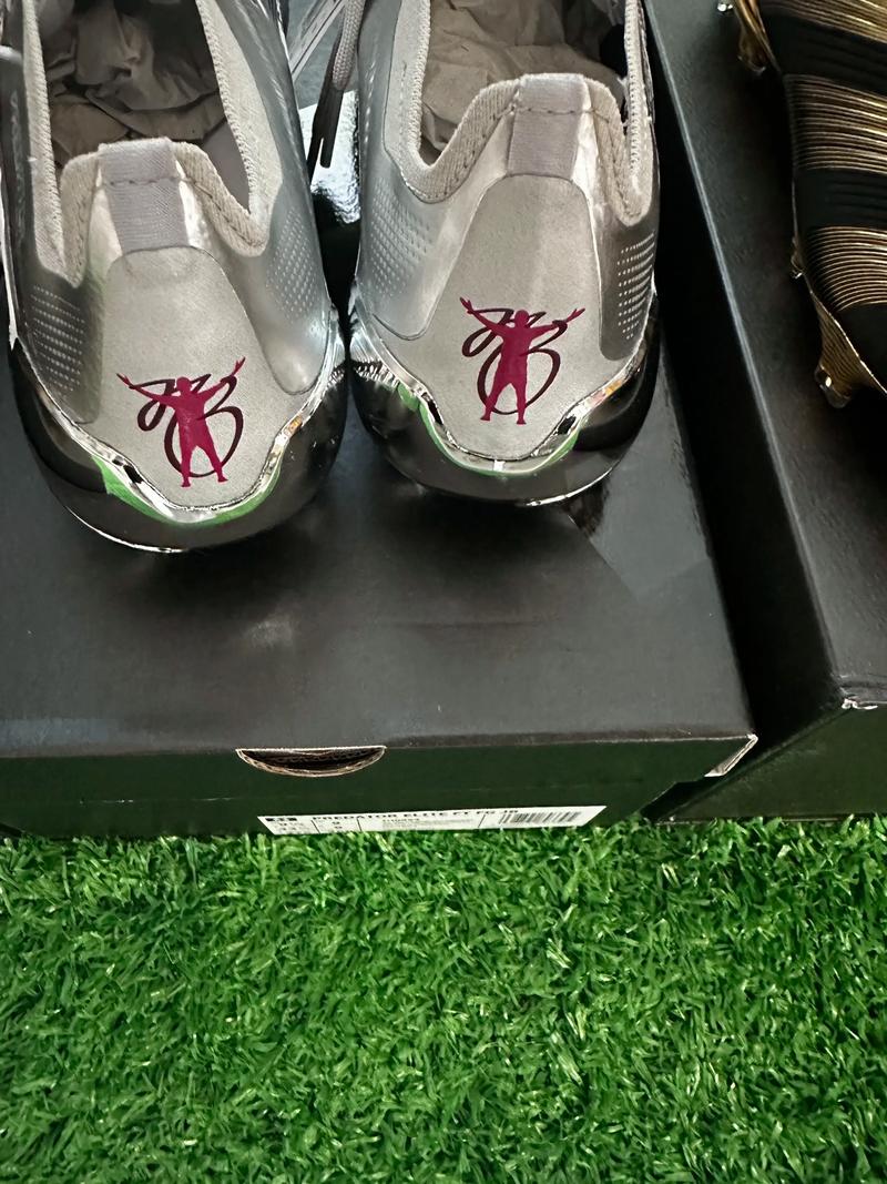 珀斯光荣vs西悉尼流浪者首发：巴巴洛塞斯领衔！塔加特、库尔在列