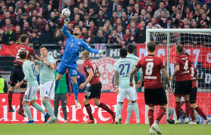 爱国之心！谷爱凌回应夺赛季首冠：中国队包揽前三，很自豪很开心