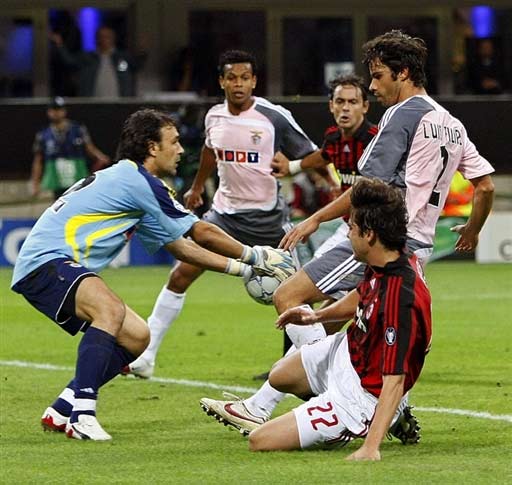 海港发文祝福奥斯卡：艰难时刻会过去，我们与功勋队长同在